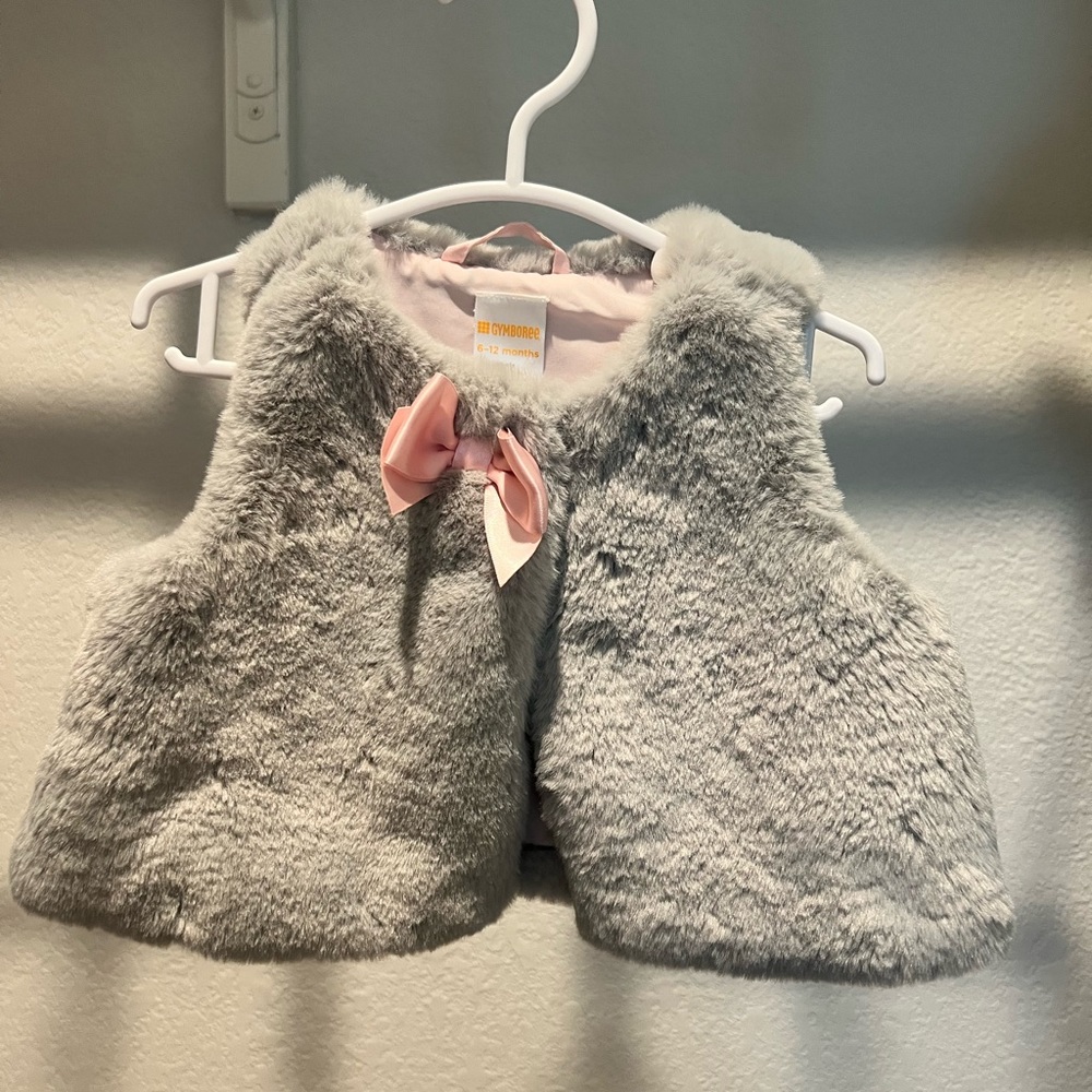 Baby faux fur waistcoat 6-12m